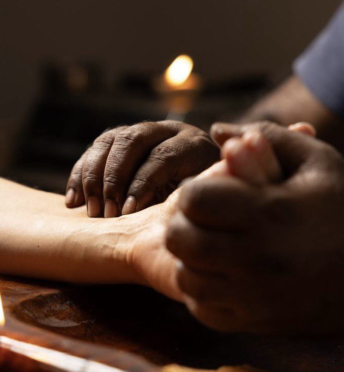 Nadi Pariksha — the pulse read at the wrist
